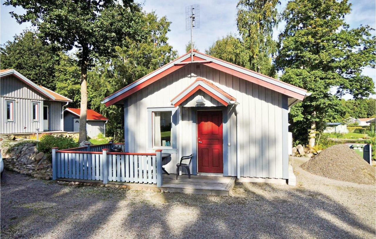 Lovely Home In Heberg With Kitchen Exterior photo